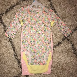 Carters Onesies and Pants Set Size 6 Months NWT